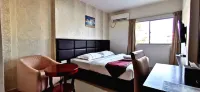 Hotel Holiday Karimun