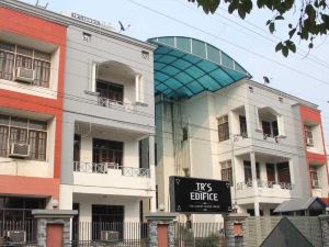 TR's Edifice - A Luxury Guest House