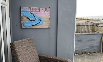 Sea Facing 2Bd Terraced Home - Peacehaven