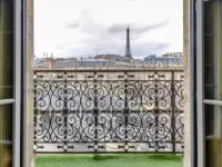 First Hotel Paris Tour Eiffel - Romantic
