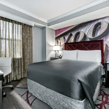 Hotel Indigo DALLAS DOWNTOWN by IHG Отели рядом с достопримечательностью «Аквариум Даллас Уорлд»