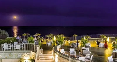 Forte Village Resort - Pineta Hôtels à : Santa Margherita di Pula