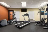 布拉夫頓太陽城歡朋套房酒店 - 健身室/gym room