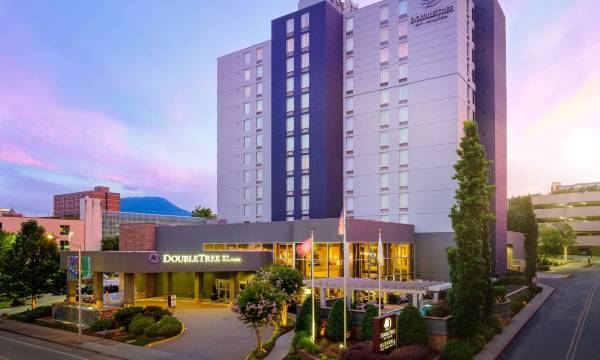 DoubleTree by Hilton Chattanooga Downtown
