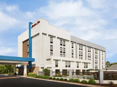 Hampton Inn Charlotte/Matthews Hotels near Triangle Shopping Center