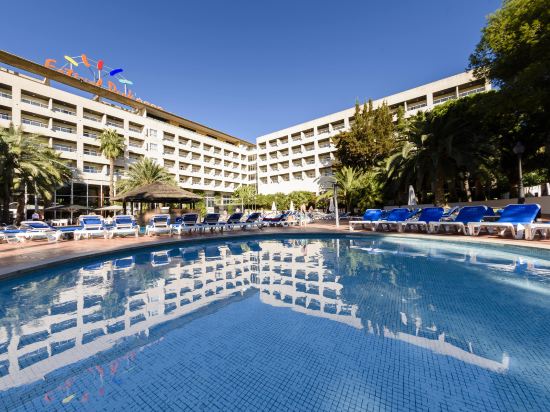 Apartamentos Estival Park