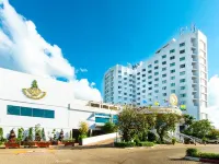 Thongtarin Hotel Các khách sạn gần Wat Phorat Samakee