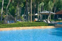 Shangri-la Surabaya Hotels near Pakuwon Mall