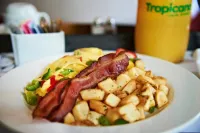 Holiday Inn BIRMINGHAM - HOOVER by IHG - breakfast