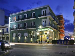 Grand Hotel Loutraki