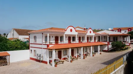 Pátio da Figueira Отели в г. А-душ-Куньядуш