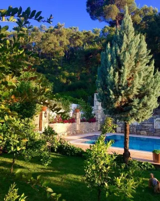 Kamarca House Hotel
