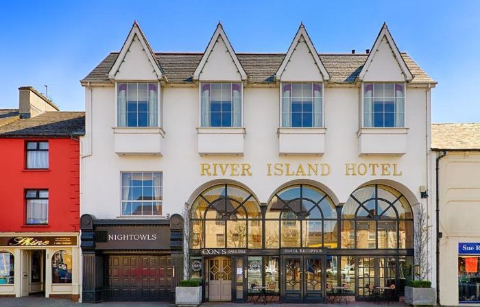 River Island Hotel