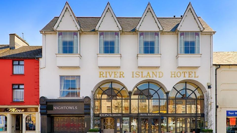 River Island Hotel
