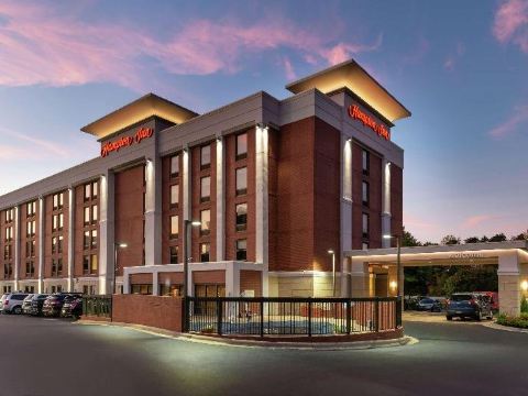 DoubleTree by Hilton Greensboro Airport