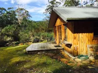 Saintys Creek Cottage Hotels near Bruny Island
