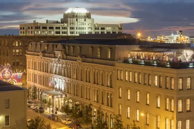 The Tremont House, Galveston, a Tribute Portfolio Hotel Các khách sạn gần Rosenberg Library