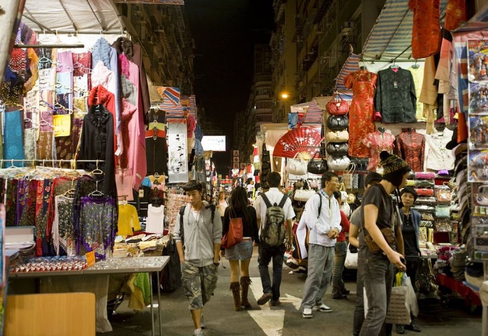 3. 도르셋 몽콕 홍..