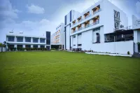 Hotel the Grand Daksh Somnath Hotels near Veraval Seafront