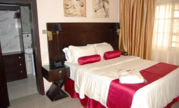 144 Suites Luxury Hotel