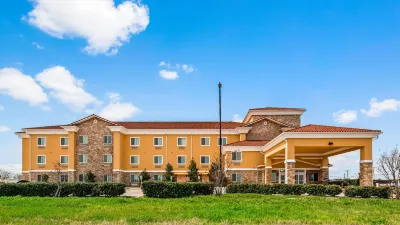 Comfort Inn & Suites Wylie Hotels near Walmart Supercenter