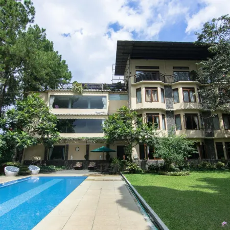 Sandalwood Boutique Hotel Lembang
