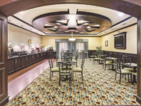 La Quinta Inn & Suites by Wyndham McKinney Hoteles en McKinney