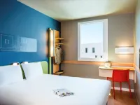 Ibis Budget Saint-Quentin-en-Yvelines Vélodrome Hotels in Fontenay-le-Fleury