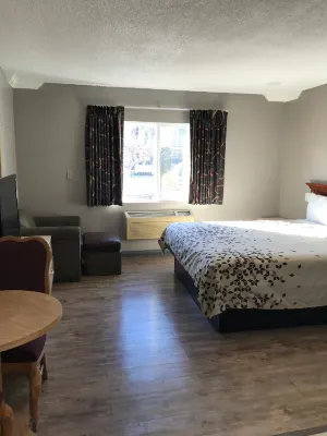 格羅夫汽車旅館