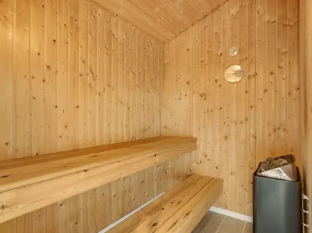 "Folke" - 250m from the Sea