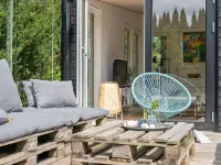 "Edin" - 400m from the Sea