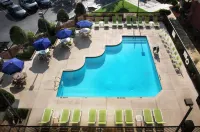 Hampton Inn Elizabeth City - Pools