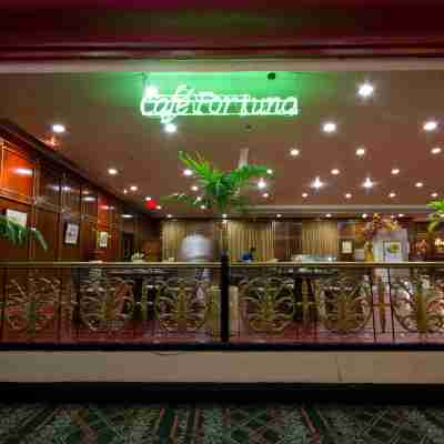 水濱機場娛樂場酒店 Hotel Exterior