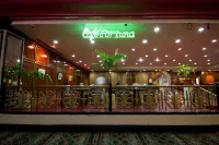 Waterfront Airport Hotel and Casino – Mactan
