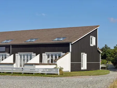 "Hubertine" - 100m to the Fjord Отели в г. Vestervig