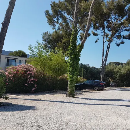 Hôtel Particulier Cassis - Hpc Suites Cassis Centre - Parking Securisé & Piscine Chauffée