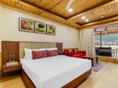 Club Mahindra Janjehli Hotels in Mandi District