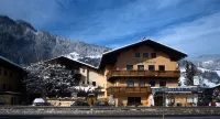 Gasthaus Bacher Hotel a Muhlbach am Hochkonig