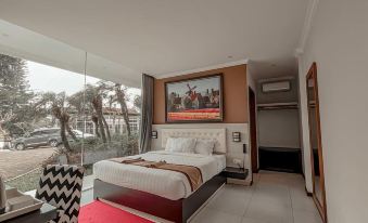 Omah Londo Hotel and Resort