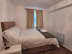 Tastefully Decorated 1 Bed Flat Near AbbeyWood