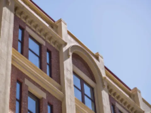 Franklin Apartments Hotels near Adelaide Station