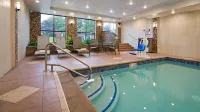 Best Western Plus Concordville Hotel - Pools