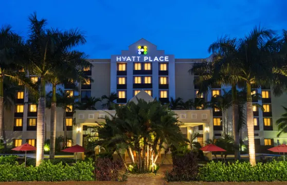 勞德代爾堡遊輪港口及會議中心凱悦嘉軒酒店