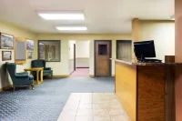 Super 8 by Wyndham Hot Springs - 2-Star