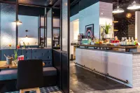 Park Inn by Radisson Poznan - Bares