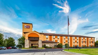 Best Western Plus Woodland Hills Hotel  Suites Các khách sạn ở 