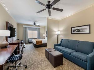 Comfort Inn & Suites Fort Worth - Fossil Creek