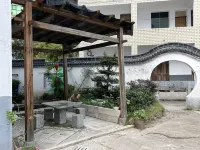 Guanpuju Homestay Hotels near Lingjiangyuan High-Altitude Glass Bridge