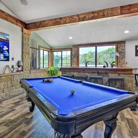 Spacious Glen Rose Home on Paluxy Riverfront