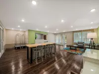 伍德斯普林套房因弗內斯 因弗內斯酒店